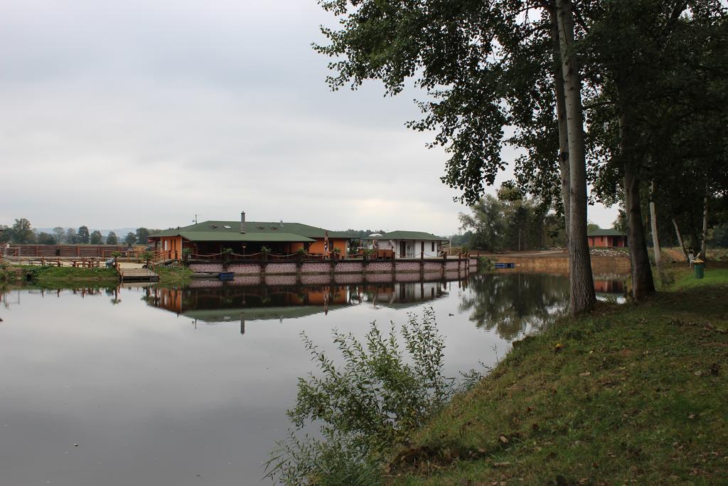 Marine Závlahy Hrdejovice Exterior foto